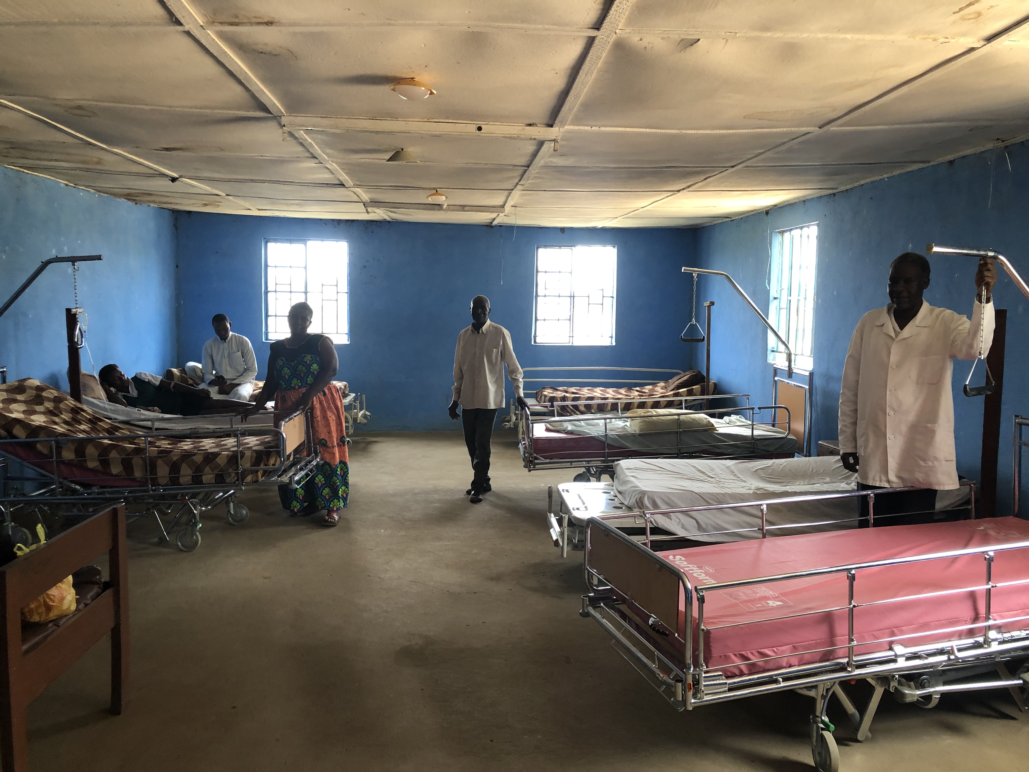 Aurora donates 4 hospital beds to Brama Community Hospital